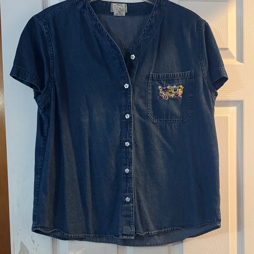 Vintage Wrangler Dark Blue Denim Button-Front Top with Embroidered Pocket